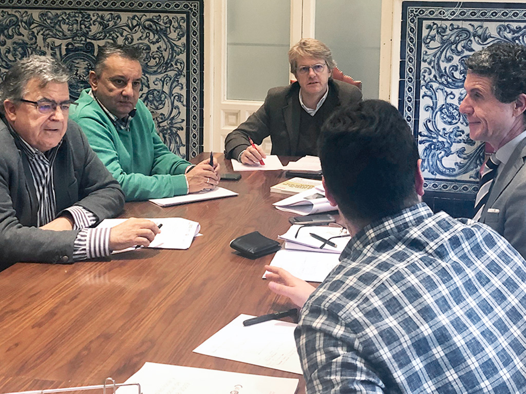 Reunión del Consejo de Diálogo Social en el Ayuntamiento de Segovia. / El Adelantado