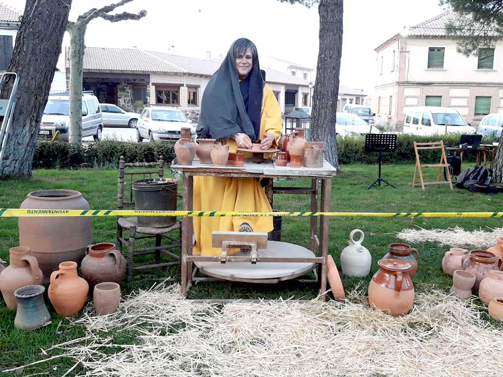 Una mujer disfrazada en el Belén del año pasado. / E.A.