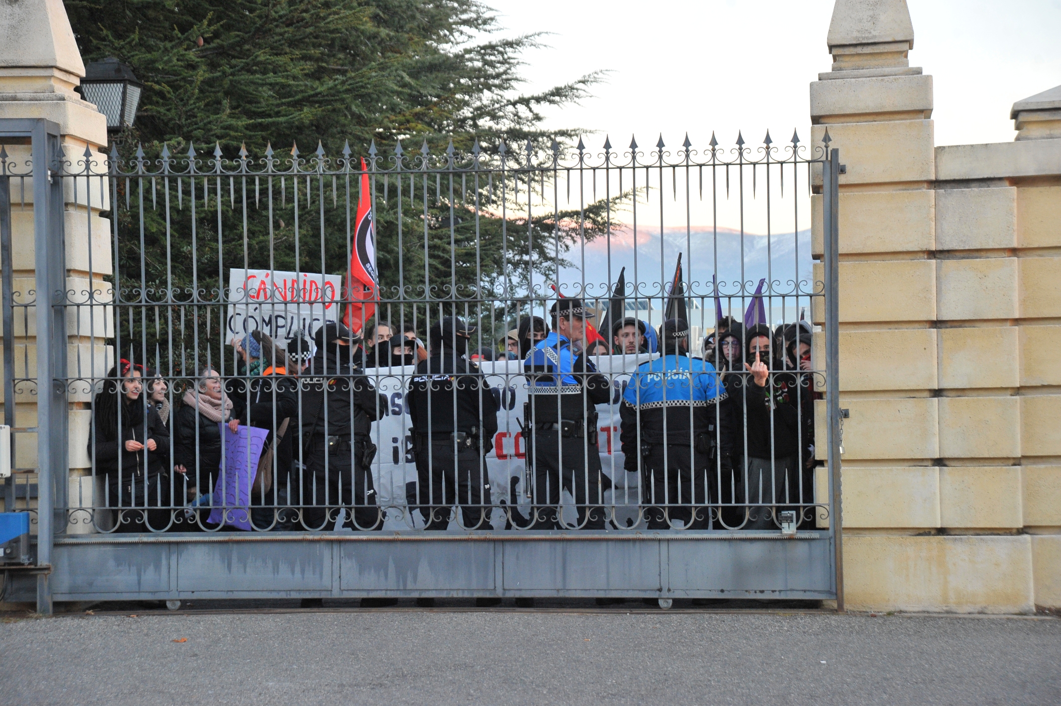 20190113 Elecciones Vox Mitin Javier Ortega Smith KAM8338