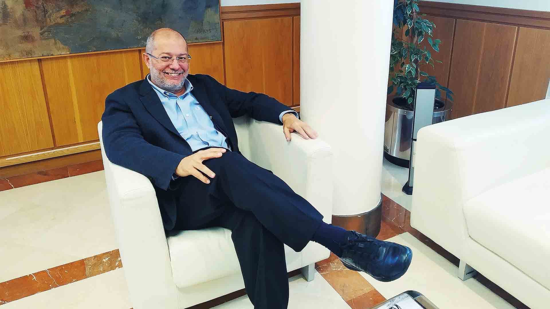 El vicepresidente de la Junta, Francisco Igea, y el líder socialista regional, Luis Tudanca.