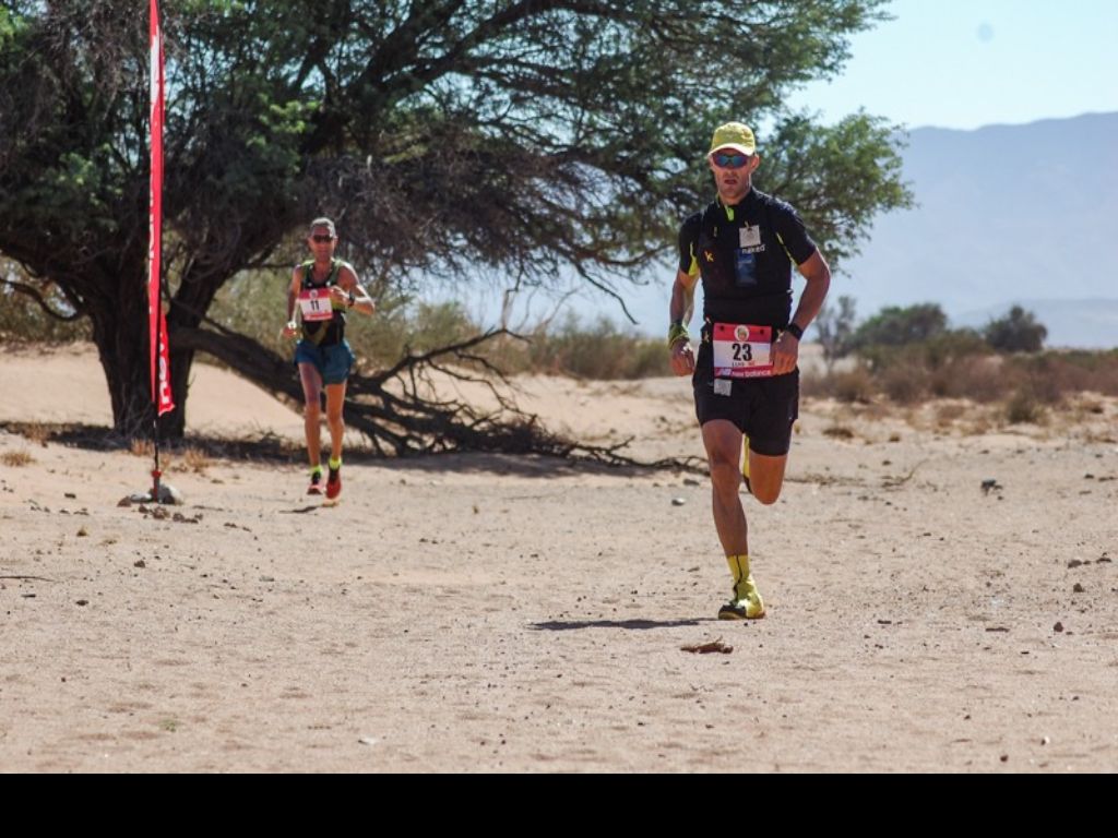 Luis Alonso, durante la tercera etapa. / 100 KILÓMETROS DEL SAHARA