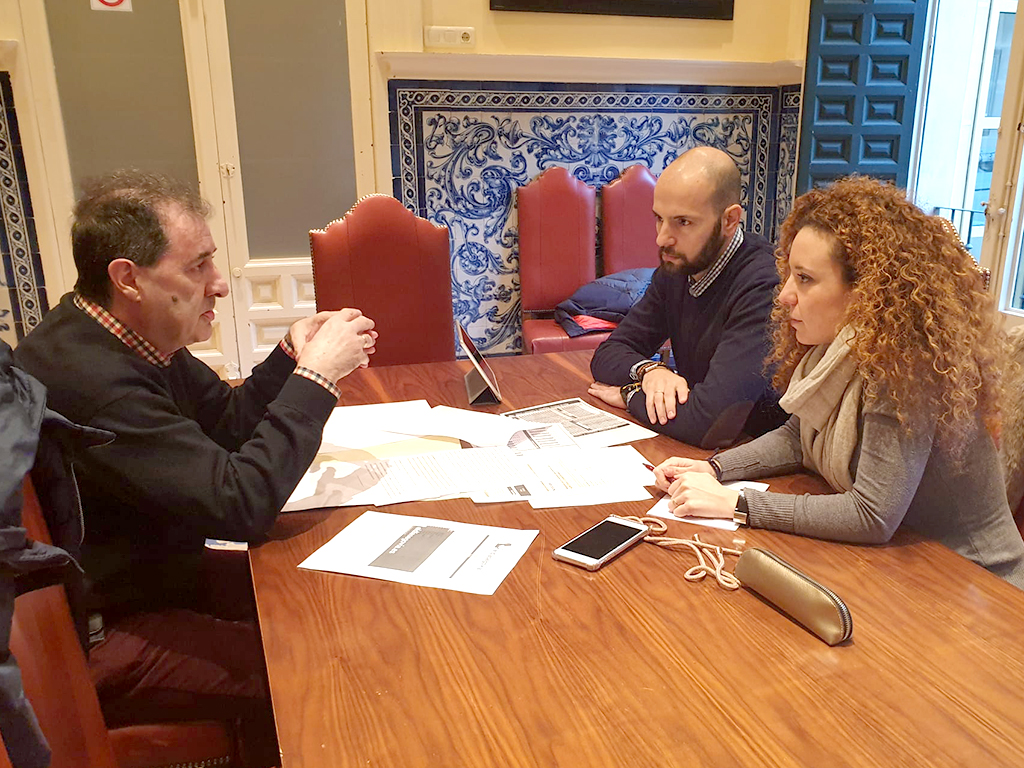 Imagen del encuentro que ha tenido lugar en el Ayuntamiento de Segovia. / El Adelantado