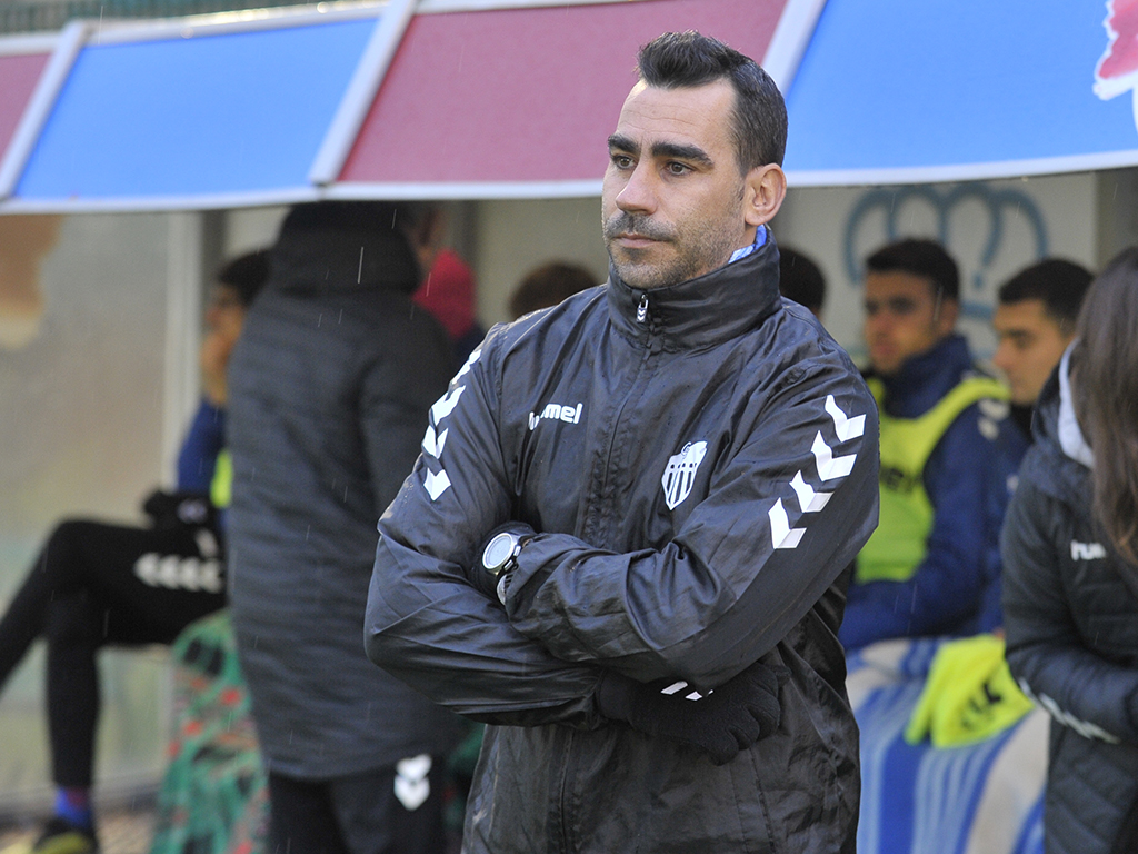 El entrenador de la Gimnástica Segoviana, Manuel González. / KAMARERO