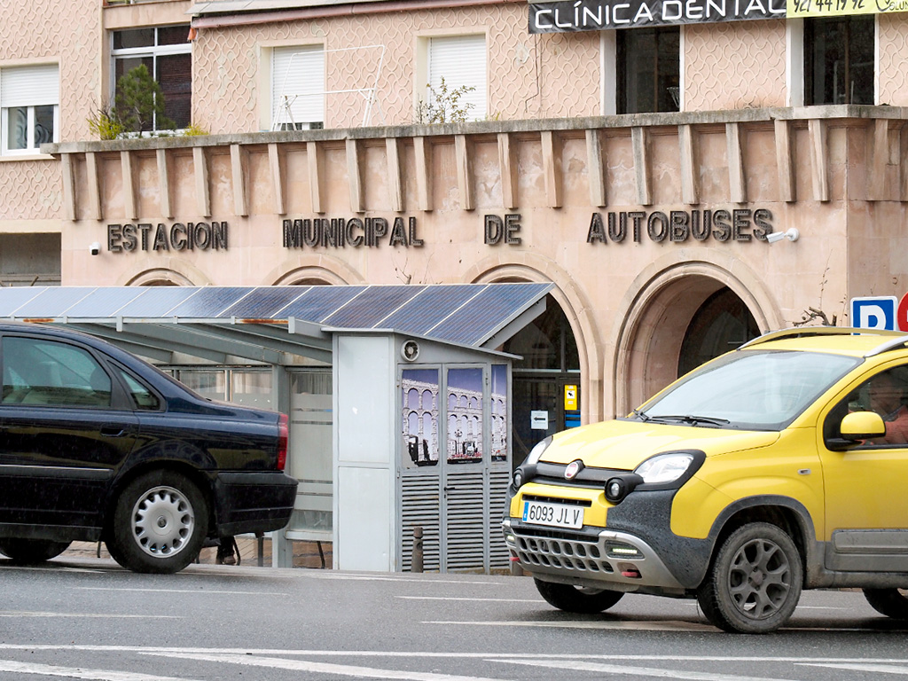 Fachada de la Estación Municipal de Autobuses. / Kamarero