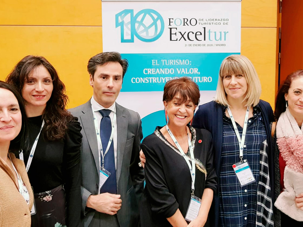 La concejala Claudia de Santos, en el X Foro Exceltur. / El Adelantado