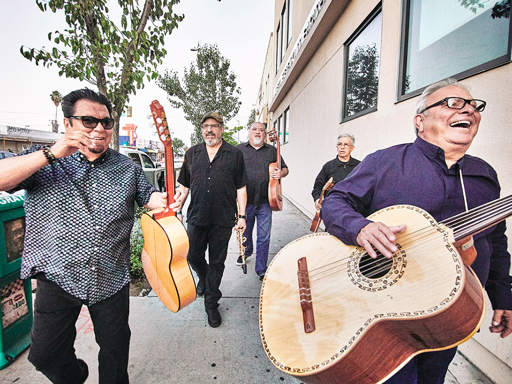 La banda Los Lobos es conocida por interpretar temas como ‘La bamba’ o la ‘Canción del mariachi’. / EL ADELANTADO