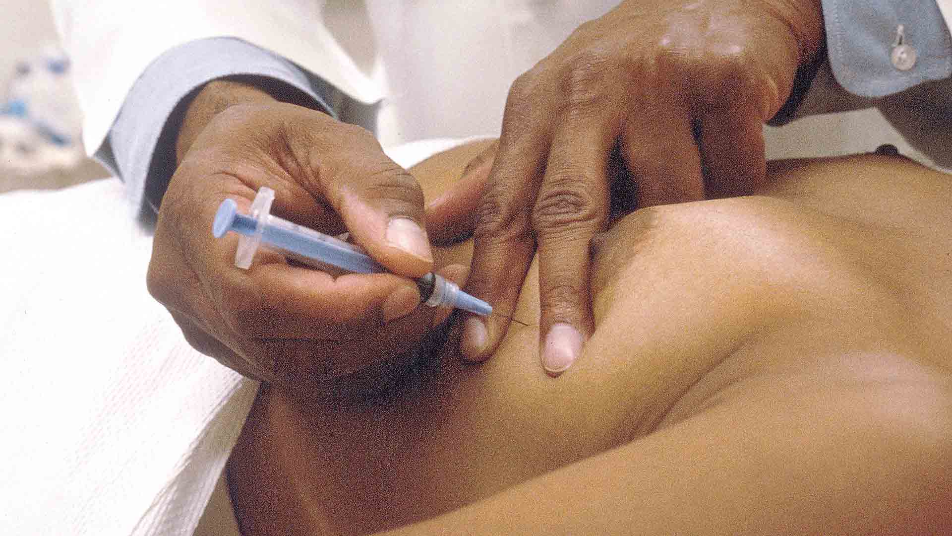 La actualización de la regulación busca "reforzar y mejorar la equidad" del sistema sanitario.