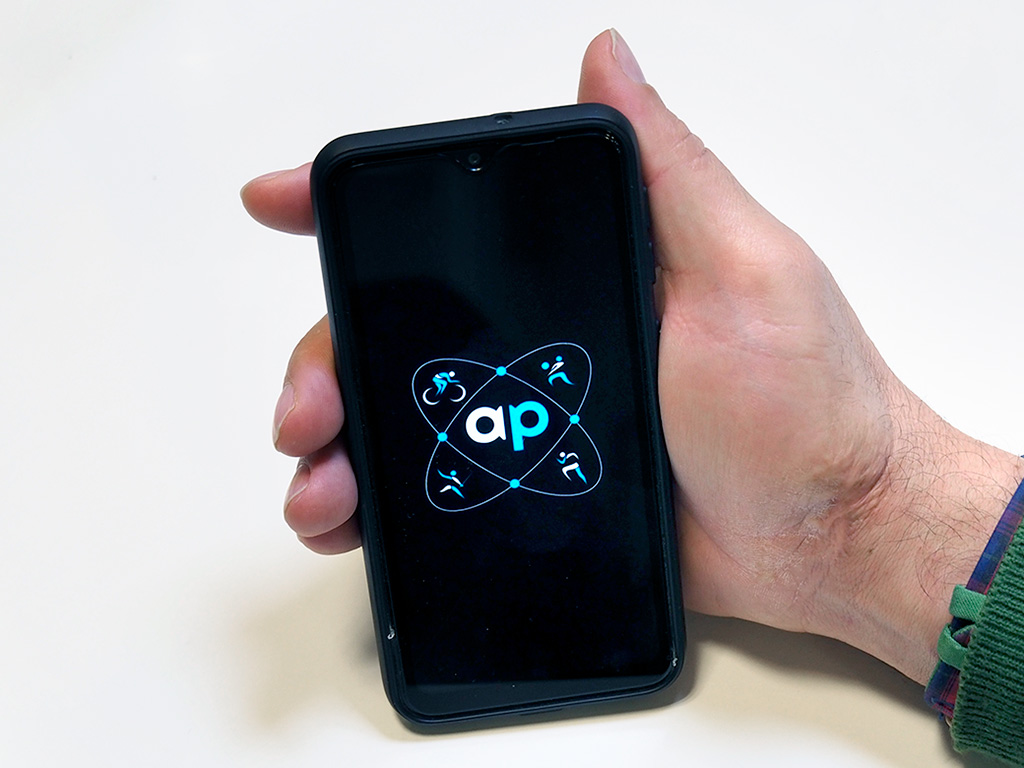 El logo de ATHLETapp en un teléfono móvil. / KAMARERO