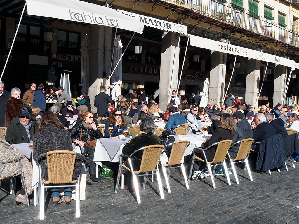 06 1ner terrazas turistas