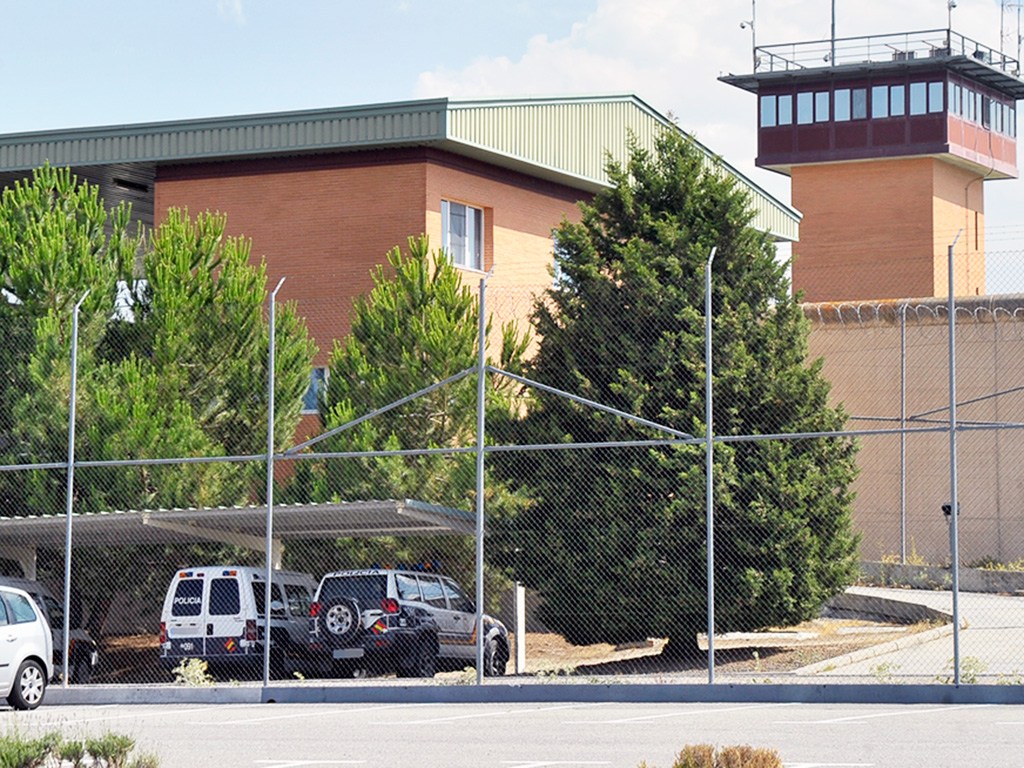 CSIF alerta de la falta de rastreo en el Centro Penitenciario 1 Vista parcial del centro penitenciario desde el exterior de las instalaciones. / Kamarero