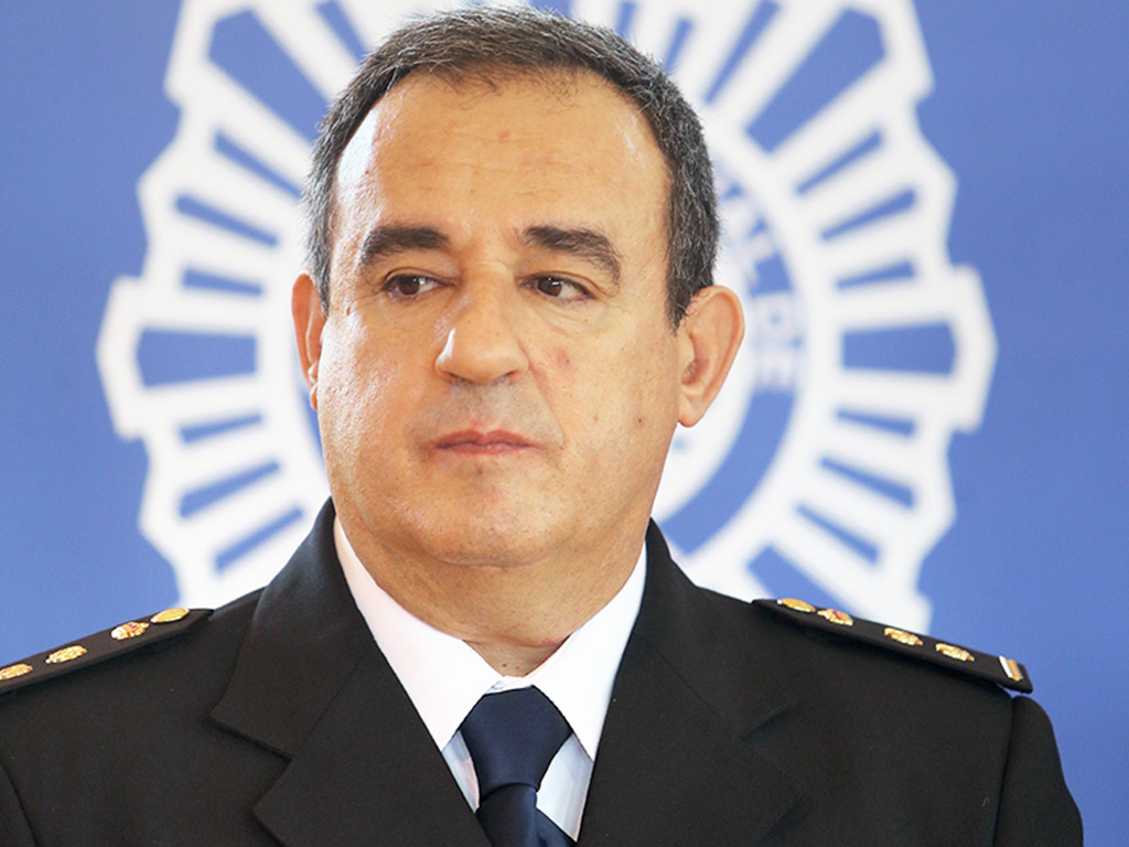 Miguel Ángel Martínez Redondo, nuevo comisario. Ana María Fernández Barredo