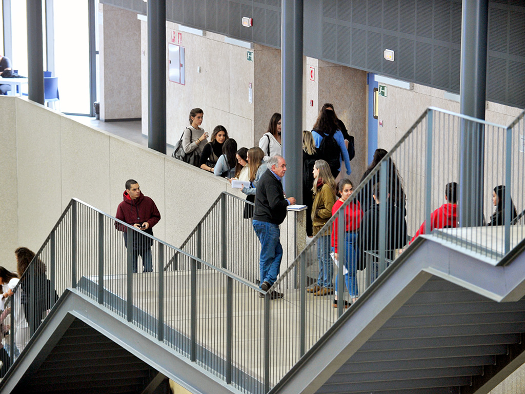 Instalaciones del campus María Zambrano de la Universidad de Valladolid. 7 KAMARERO