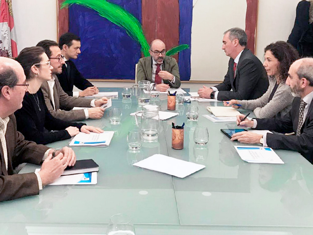 Un instante de la reunión en la Consejería de Cultura y Turismo. / EL ADELANTADO