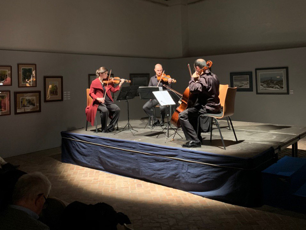 Un momento de la actuación de Cuarteto Cosmos, en el escenario de La Alhóndiga. /E.A.