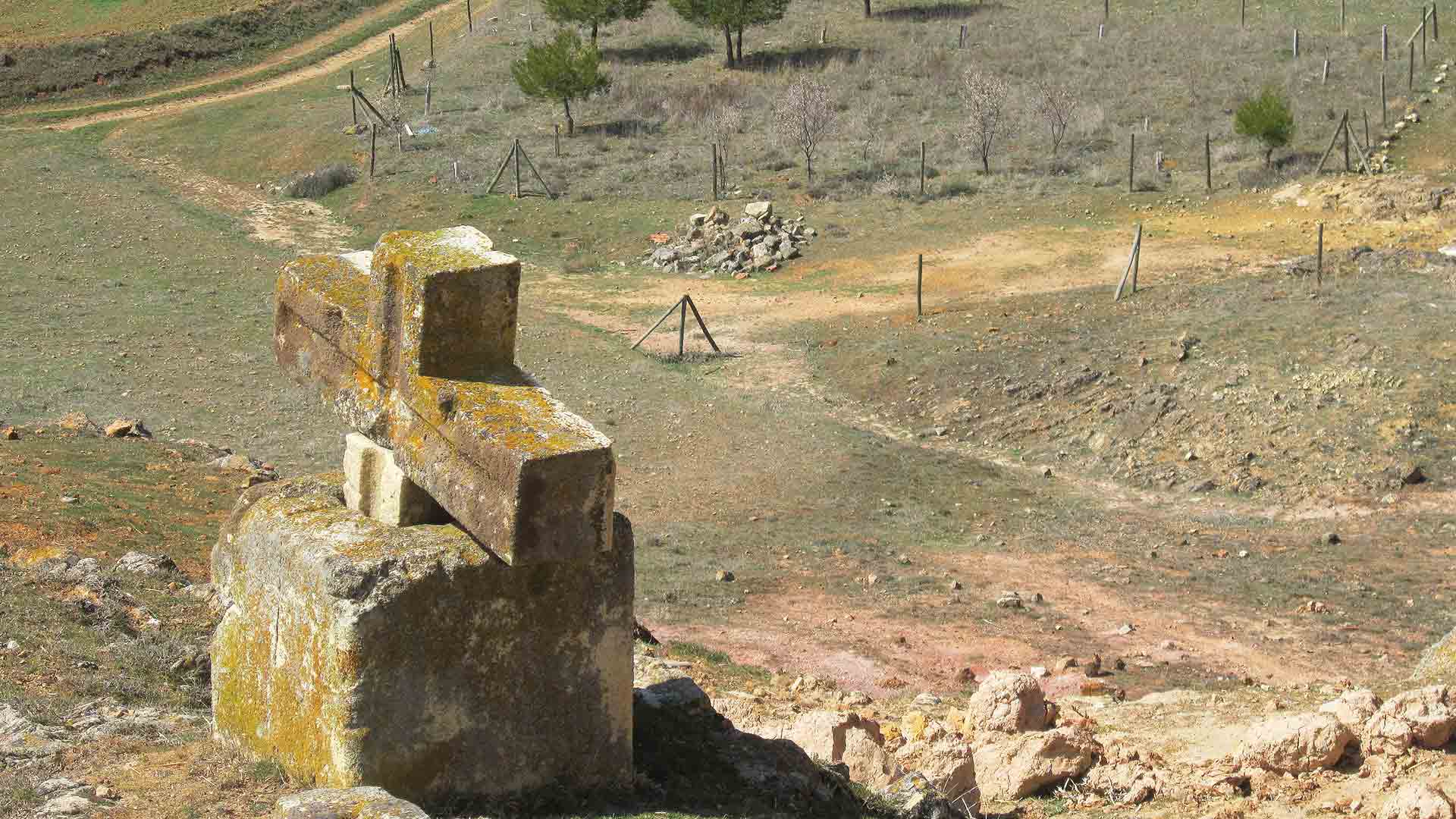 Cruz de Justo Herranz.