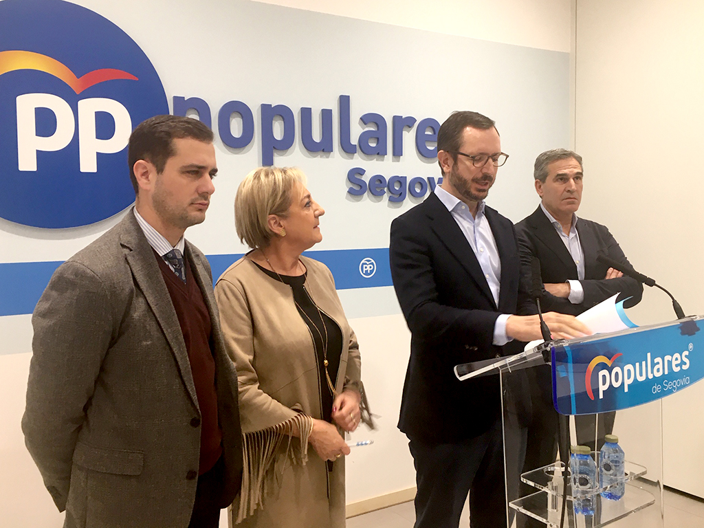 Pablo Pérez, Paloma Sanz, Javier Maroto y Juan José Sanz Vitorio. / EL ADELANTADO