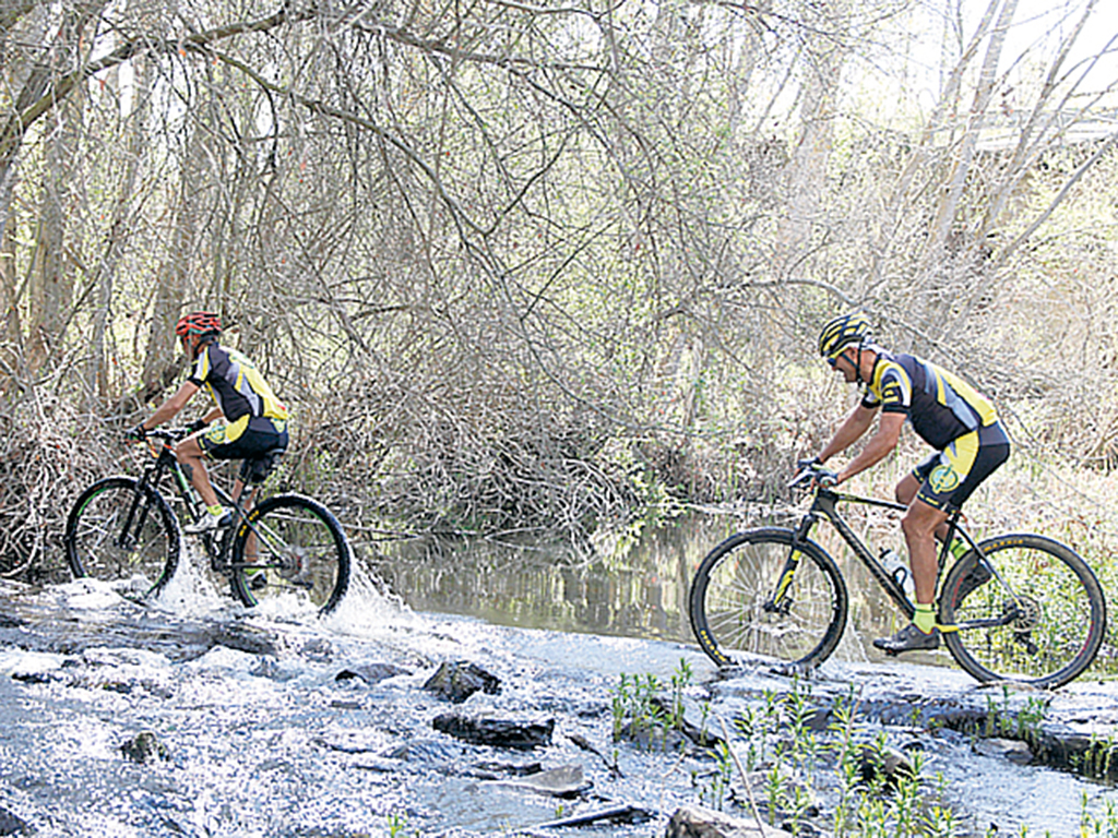 La provincia cuenta con más de 2.500 kilómetros de rutas para hacer en bicicleta./ NEREA LLORENTE