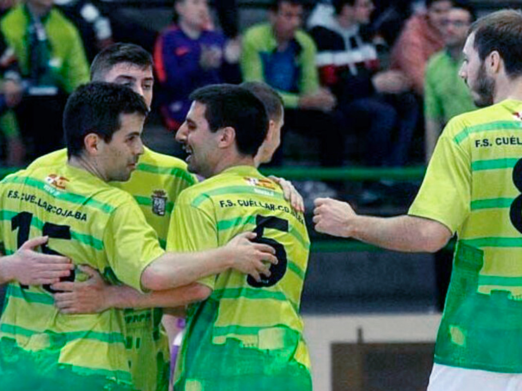 Los jugadores del FS Cuéllar celebran uno de los goles, durante el partido. / FS CUÉLLAR