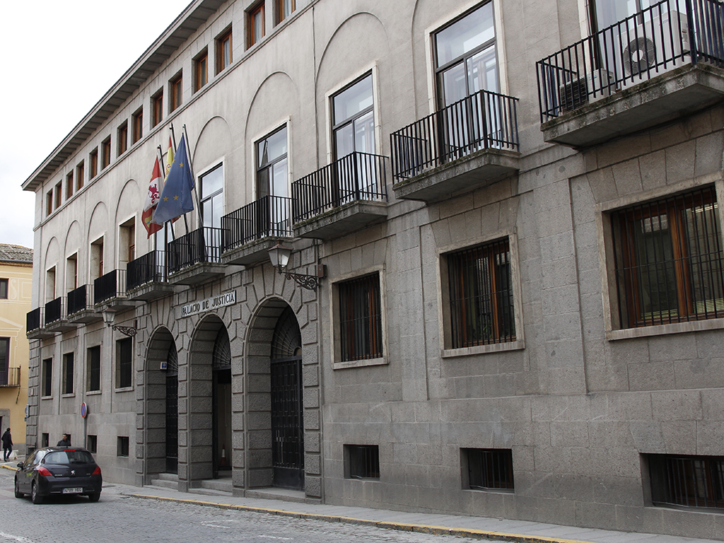 Sede del Palacio de Justicia de Segovia, en la calle de San Agustín. / NEREA LLORENTE