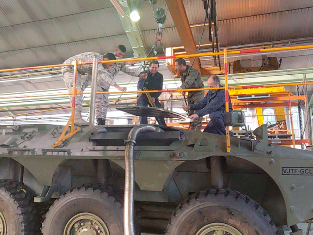 La Base Mixta de Segovia registra a un importante número de trabajadores. /E.A.