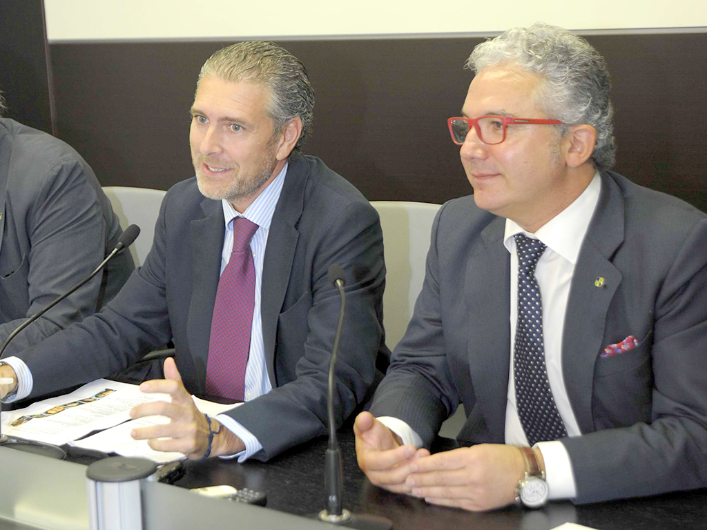 Andrés Ortega y Pedro Palomo, de la FES y la Cámara.