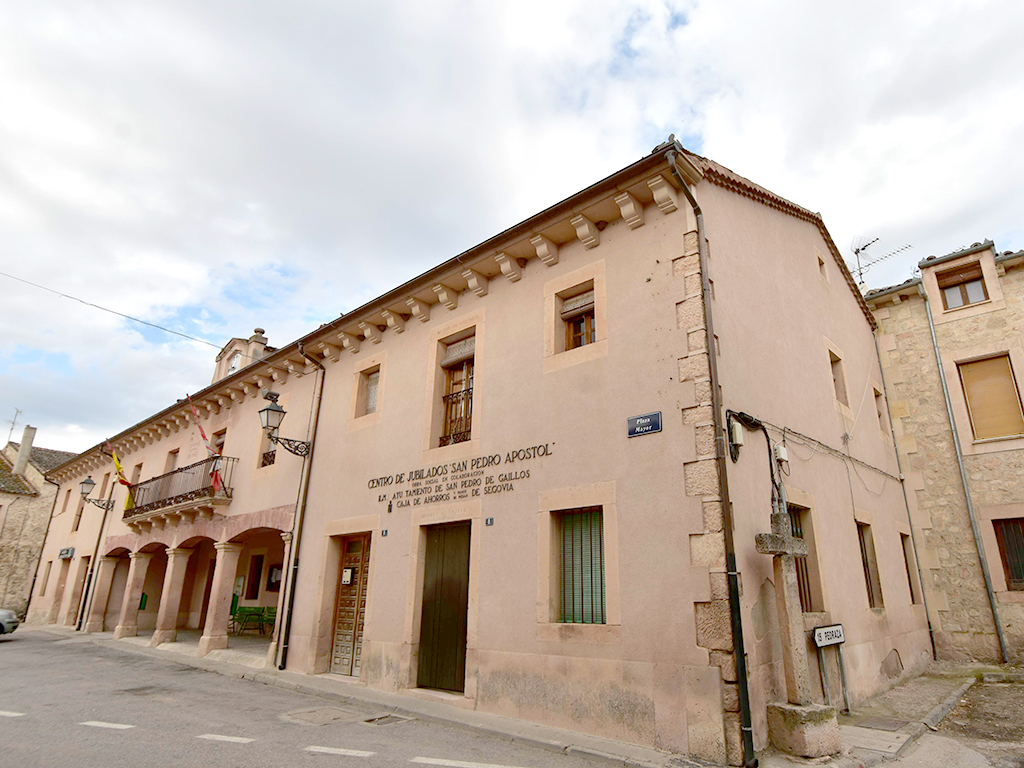 El centro de jubilados también cerró unos días antes. /E.A.