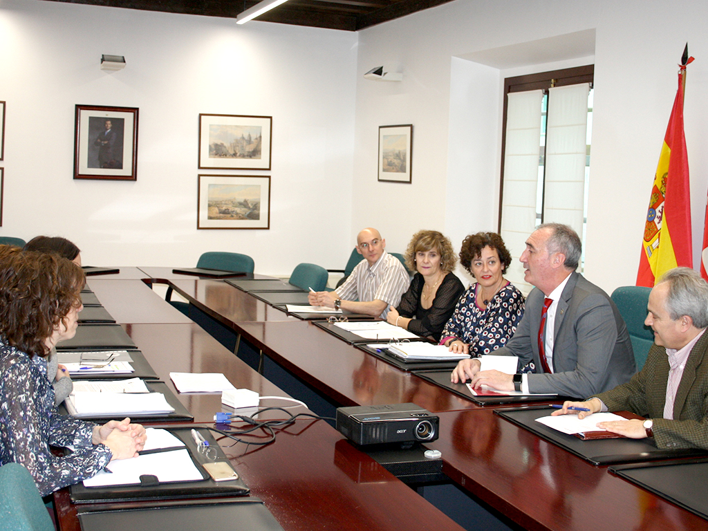 Reunión de la Comisión Técnica de Atención Temprana de Segovia, en la Delegación de la Junta. EL ADELANTADO