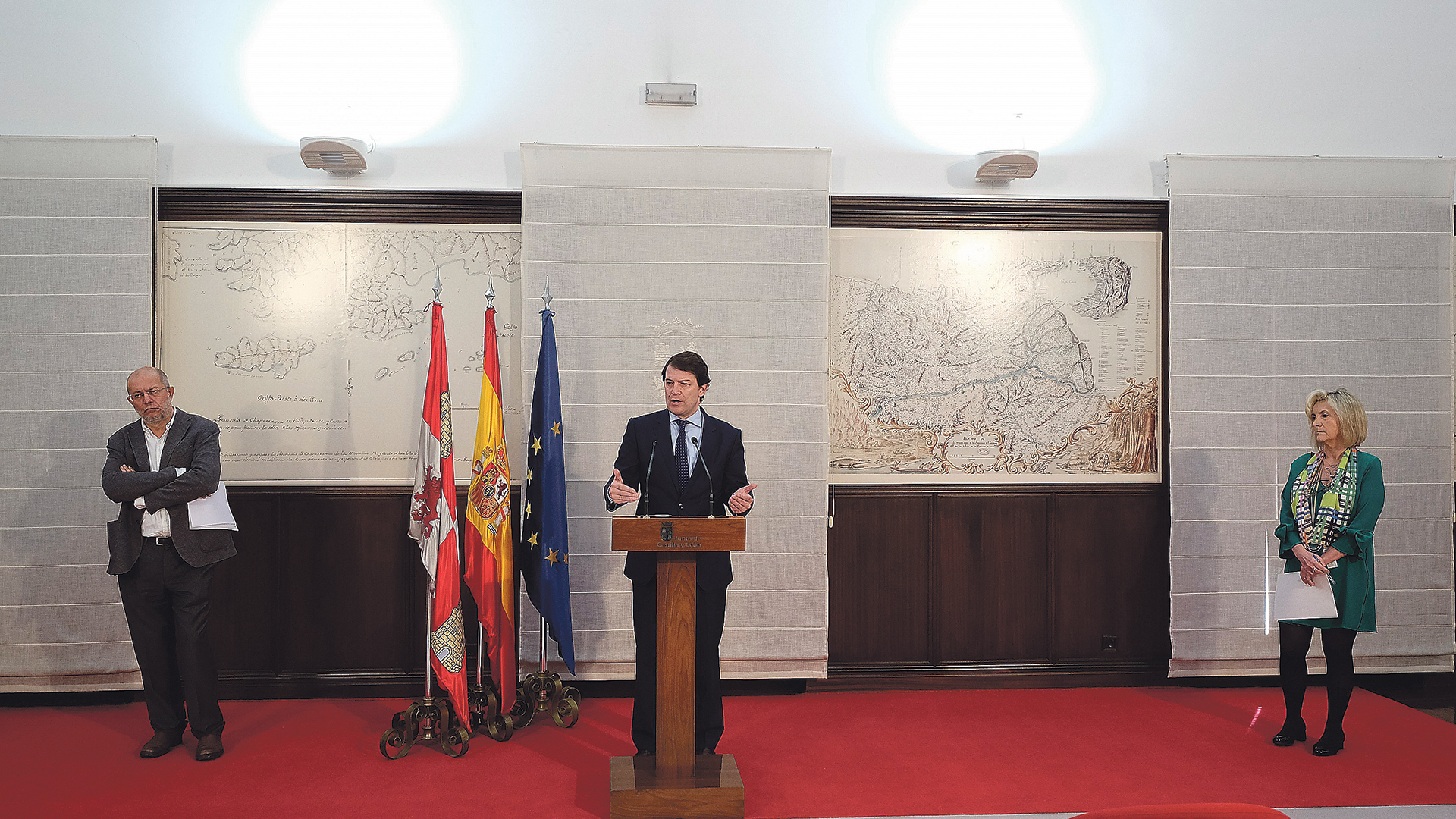 El presidente de la Junta de Castilla y León, Alfonso Fernández Mañueco, durante su comparecencia. / Europa Press