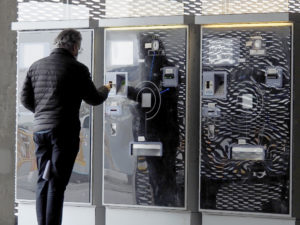 Los usuarios del parking del Hospital “pagan” la desinformación 2 5 2nerea pago parking