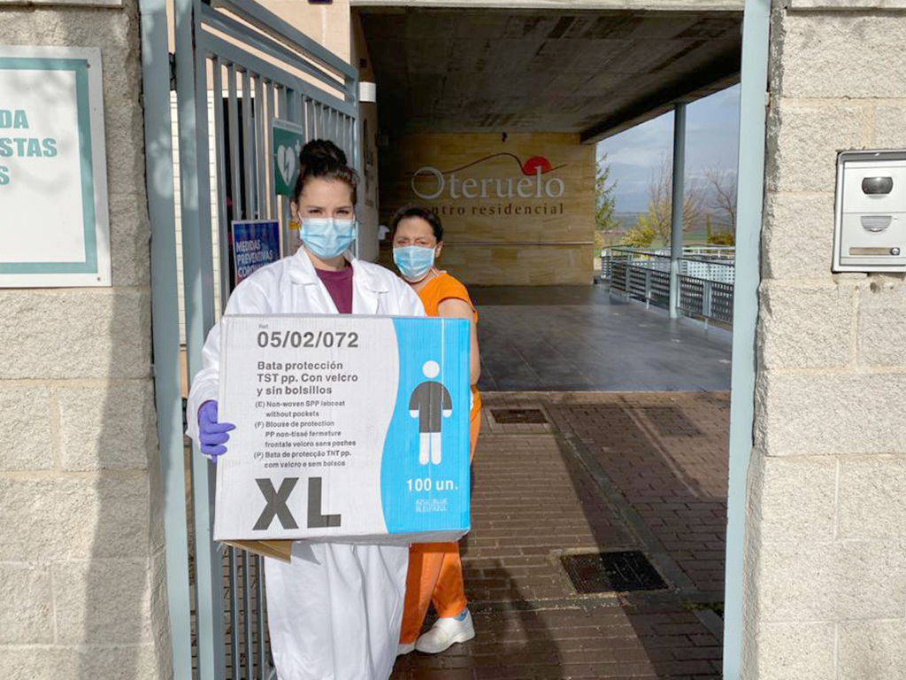 La Junta ya está repartiendo el material. /E.A.