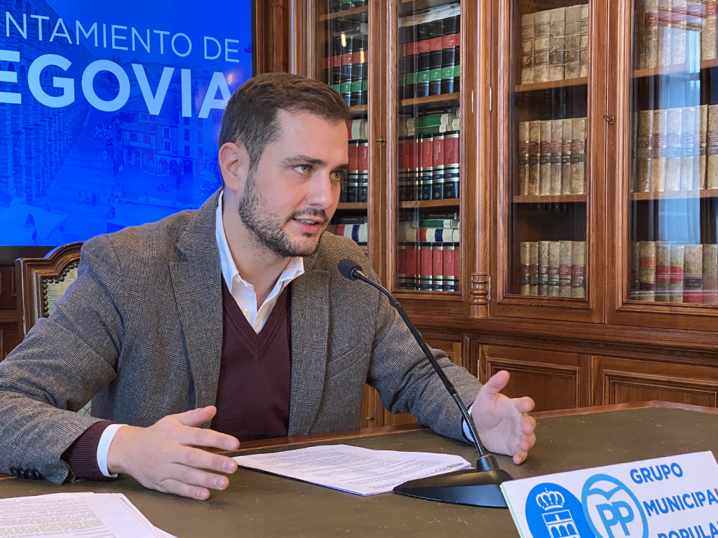 El portavoz del PP en el Ayuntamiento de Segovia, Pablo Pérez. / E. A.