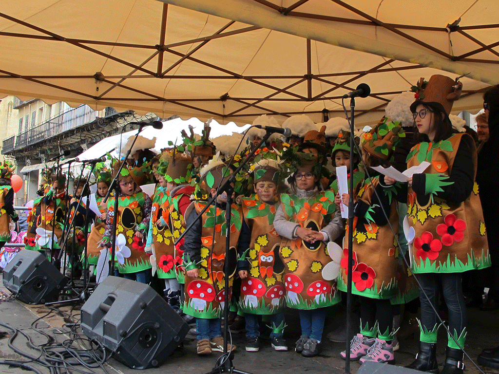 La comparsa del AMPA del Colegio Elena Fortún, ha ganado el premio del Concurso de Disfraces Infantil en la categoría escolar y para grupos de Educación Infantil. / E. A.