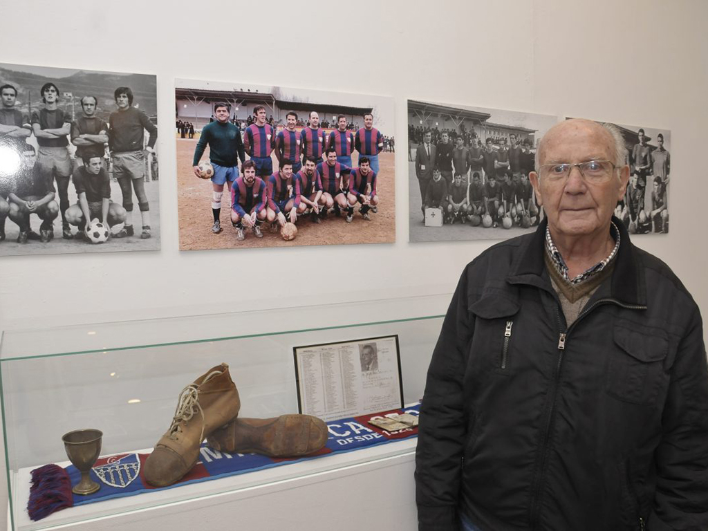 Juan Antón, en uno de los actos de homenajeados de la Gimnástica Segoviana. / JUAN MARTÍN - LA GIMNÁSTICA