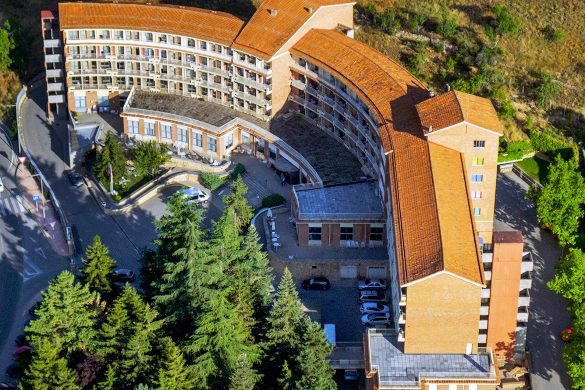 Visión aérea de la Residencia Mixta de Personas Mayores de Segovia. / KAMARERO