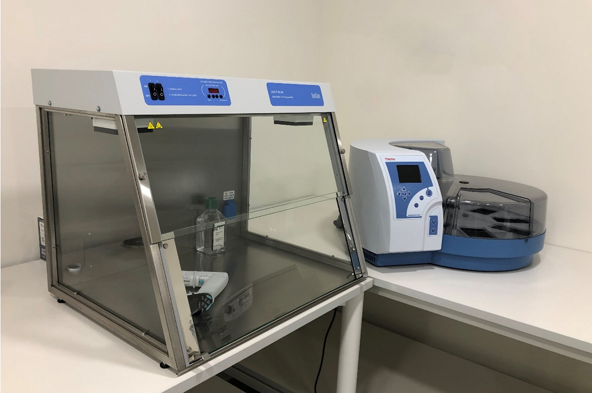 Imagen de los equipos de detección de enfermedades víricas de AIM.