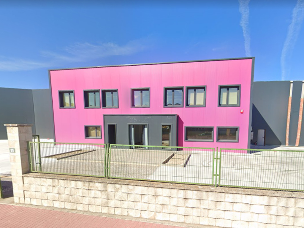 Fachada de la empresa Fosimpe, en el polígono Nicomedes  García.