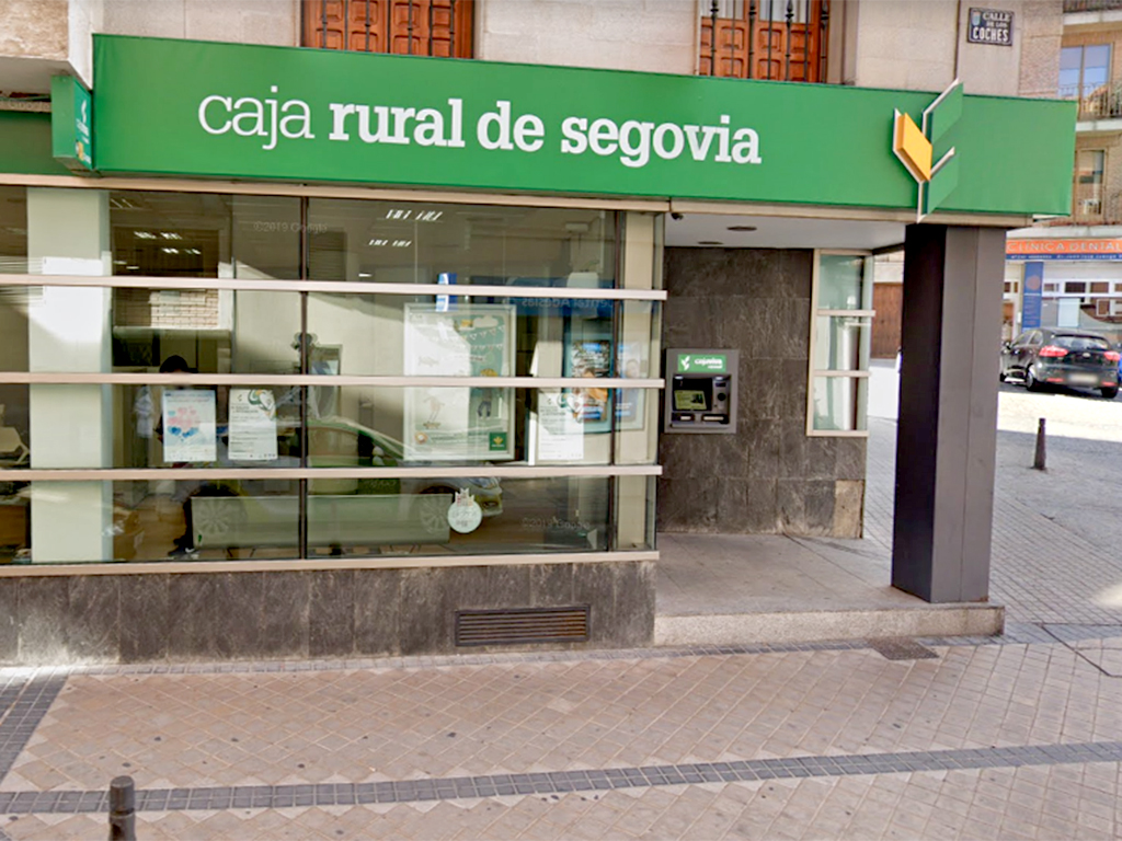 Fachada de Caja Viva en Segovia. / EL ADELANTADO