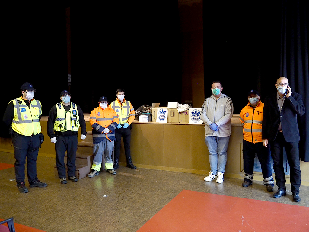 El acto de entrega tuvo lugar ayer en las dependencias municipales de San Cristóbal de Segovia.