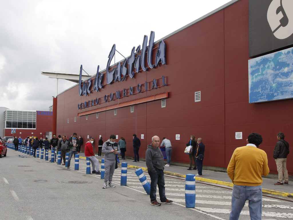 Tiendas de barrio, una labor social 2 6 1nerea carrefour colas