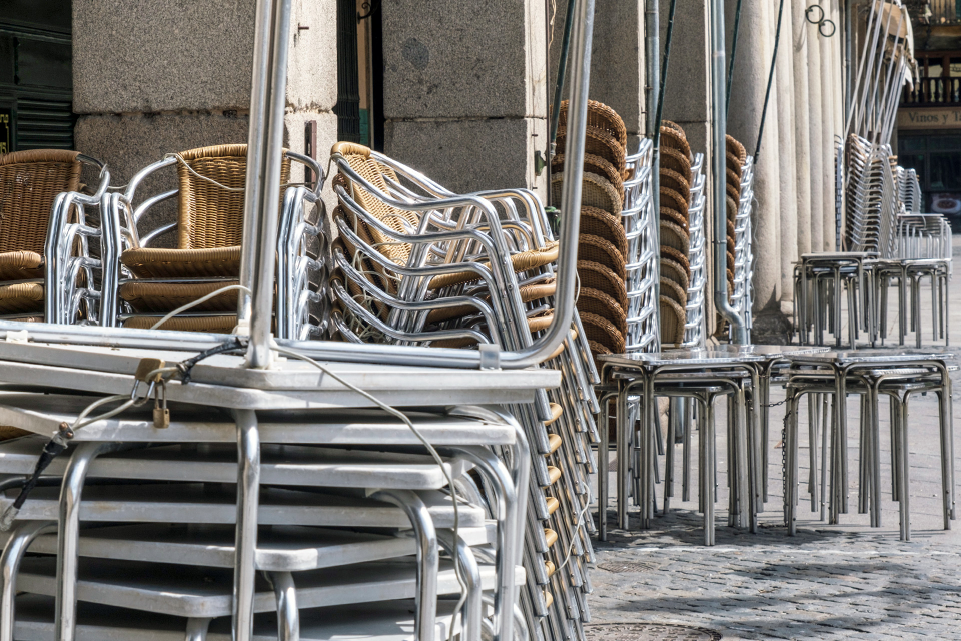 Terrazas recogidas en la Plaza Mayor de Segovia. / KAMARERO