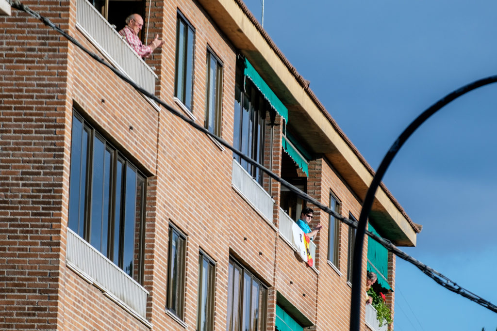 Manifestaciones ciudadanas en la capital segoviana 2 07 1kama aplausos sanitarios KAM9908