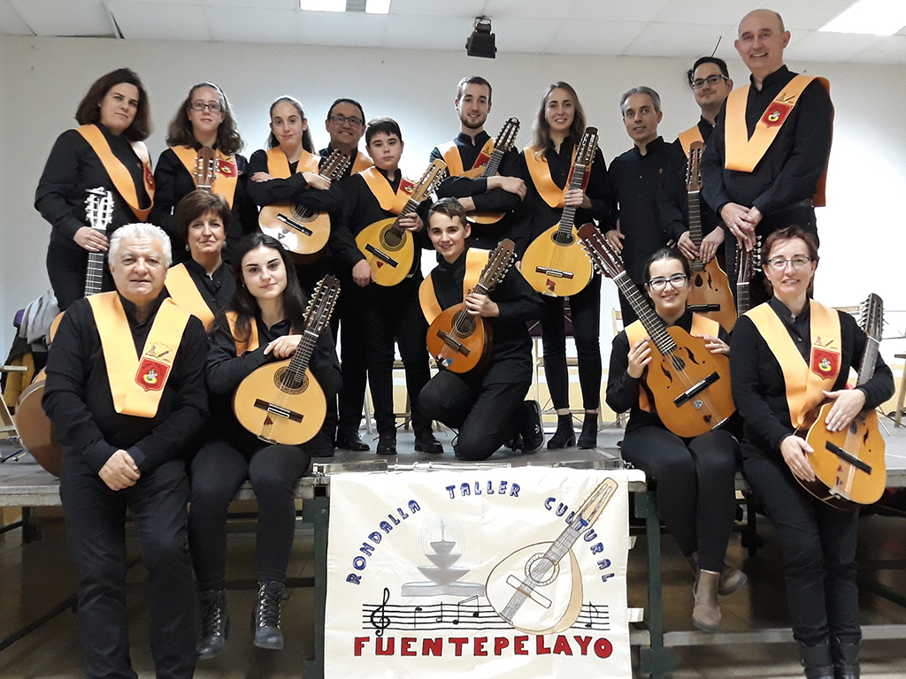17 2 fuentepelayo rondalla