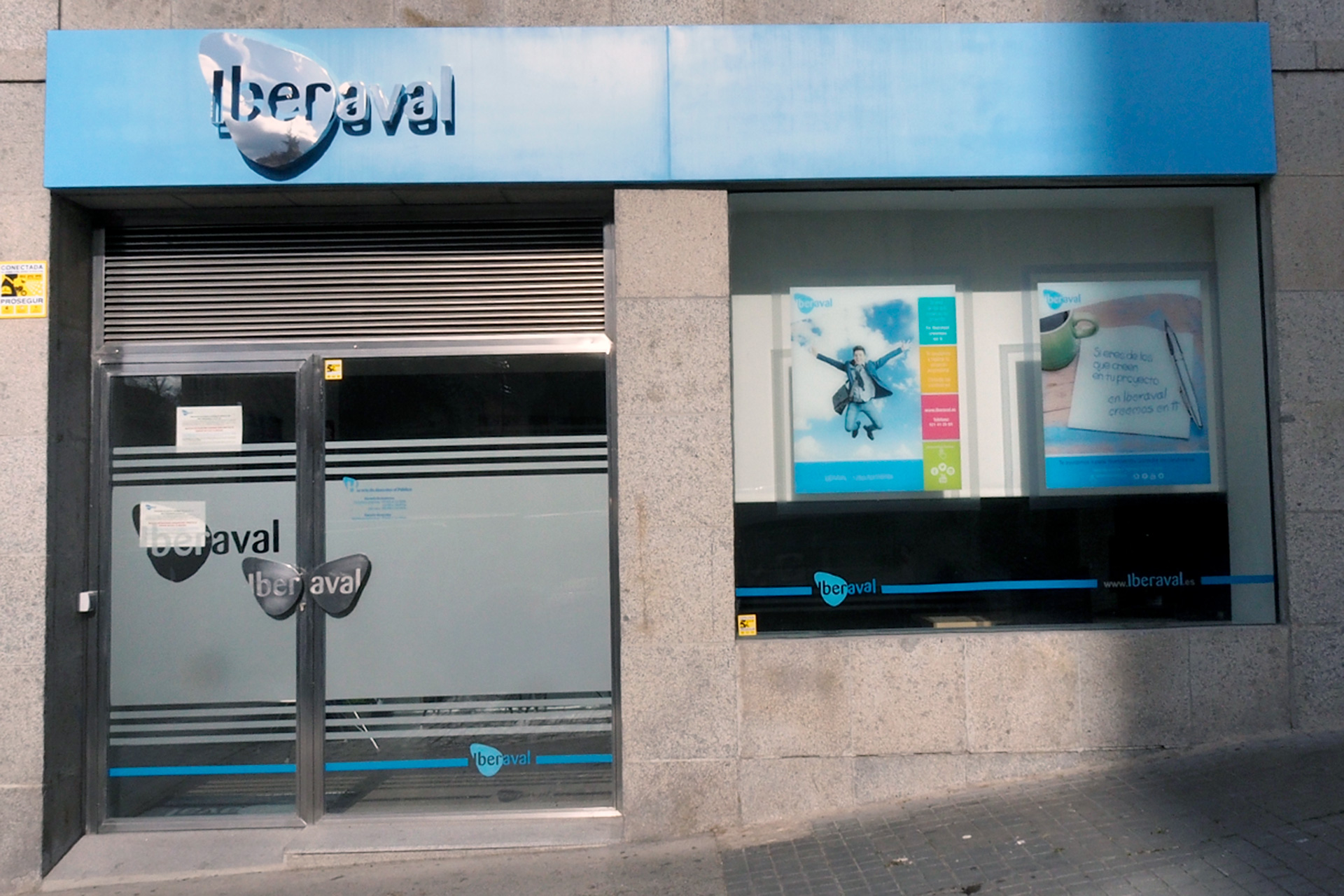 Fachada de la oficina principal que la sociedad Iberaval tiene en Segovia./ NEREA LLORENTE