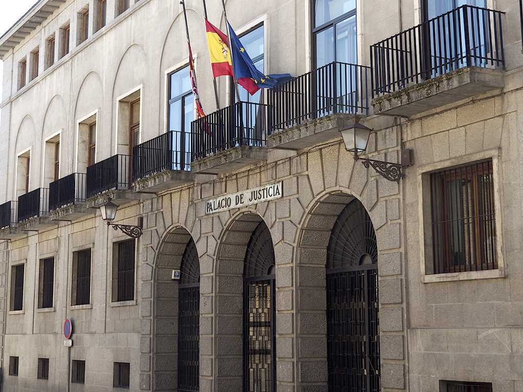 Fachada principal del Palacio de Justicia de Segovia./ NEREA LLORENTE