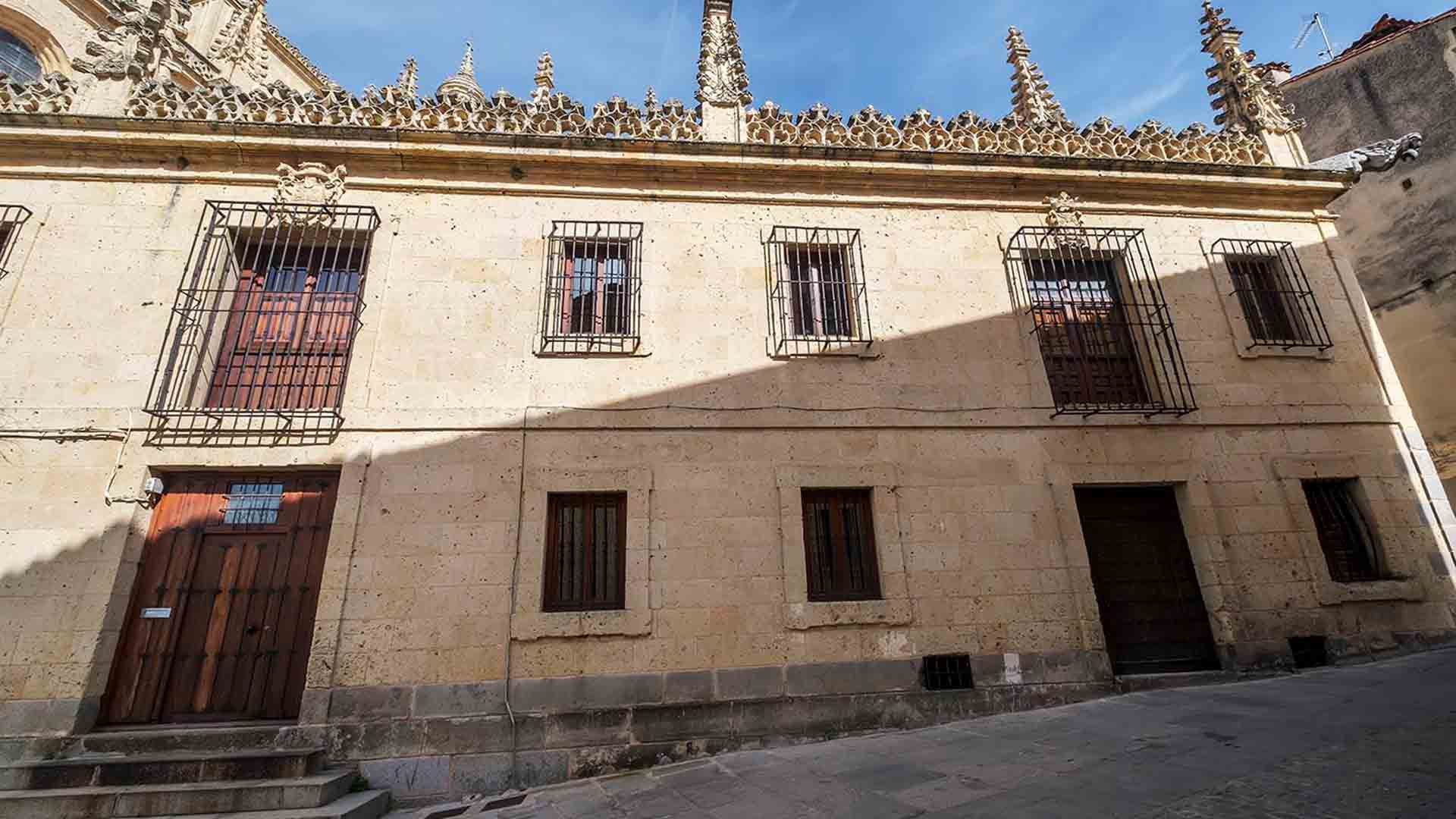 Fachada principal del Archivo de la Catedral. / Kamarero