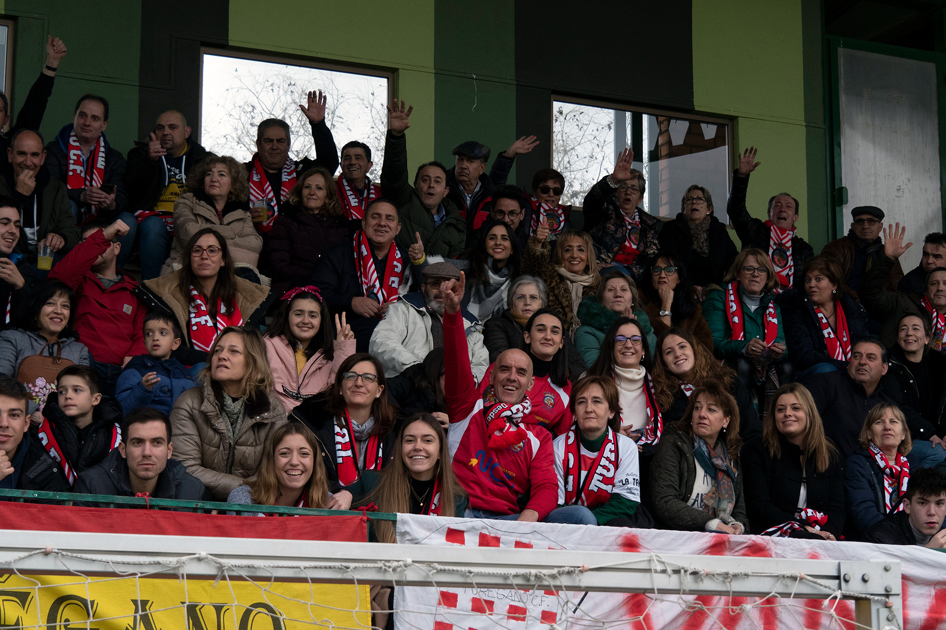 Los aficionados del Turégano CF. / KAMARERO