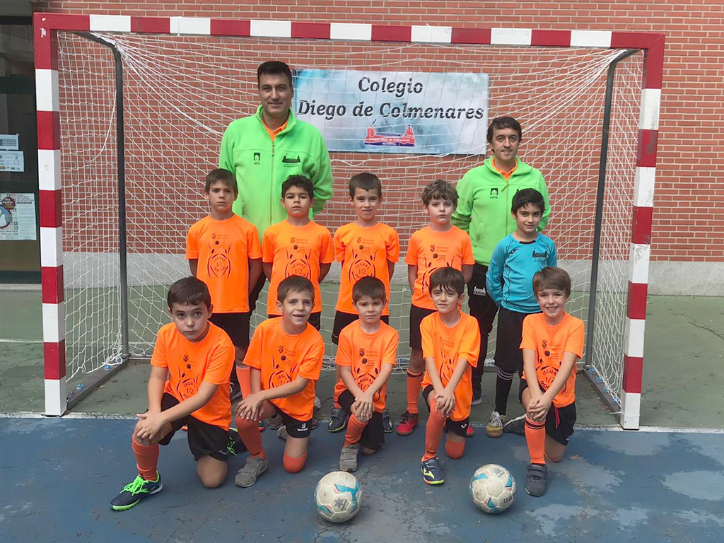 Conjunto prebenjamín del Diego de Colmenares Par./ D. COLMENARES