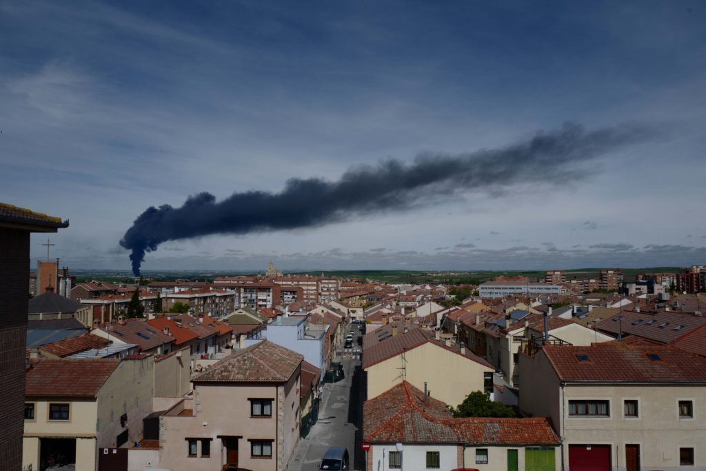 El incendio en una nave de plásticos de Valverde causa alarma en Segovia 2 incendio marcelo