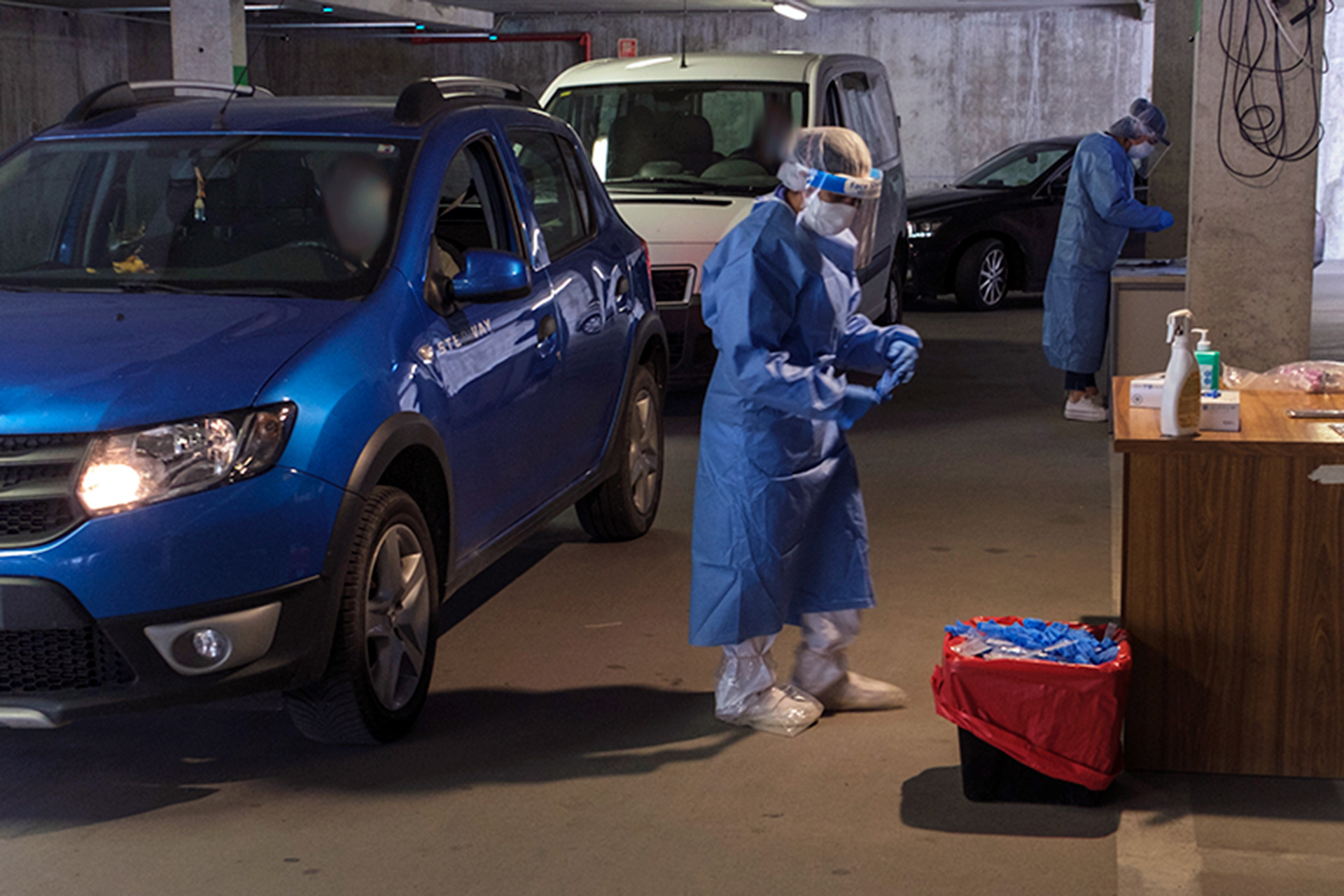 Punto de toma de muestras para PCR, instalado en el Hospital. / KAMARERO