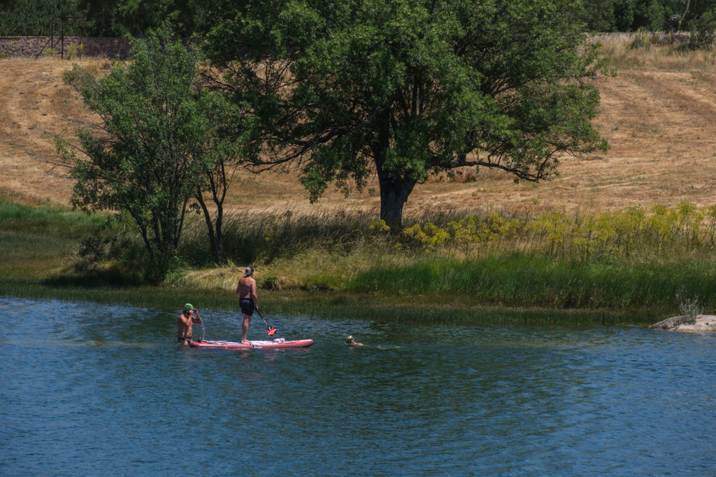 La provincia empieza a notar la llegada de turistas y madrileños con segunda residencia 2 07 2kama Pantano Ponton Baños KAM6151